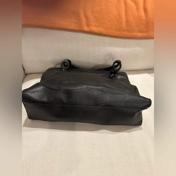 TODS Vintage Black Italian Leather Ring-Handled Satchel - Picture 4 of 16